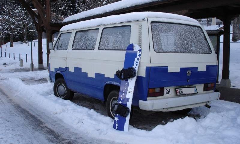 VW Bus im Winter